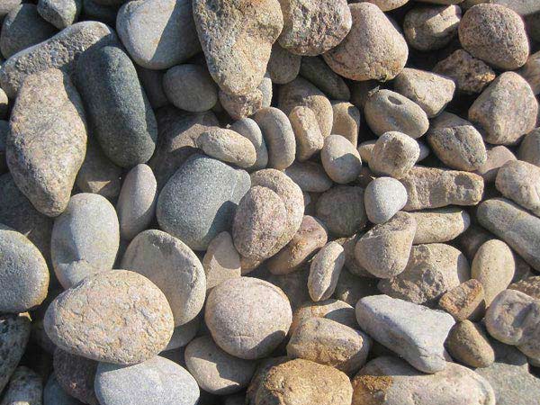 河南河卵石破碎機(jī)廠家好評(píng)如潮，靠的是什么？